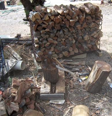 Wood Rack Made of Horse Shoes